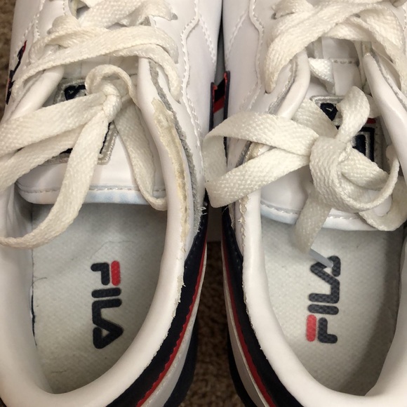 Fils - Picture 8 of 8